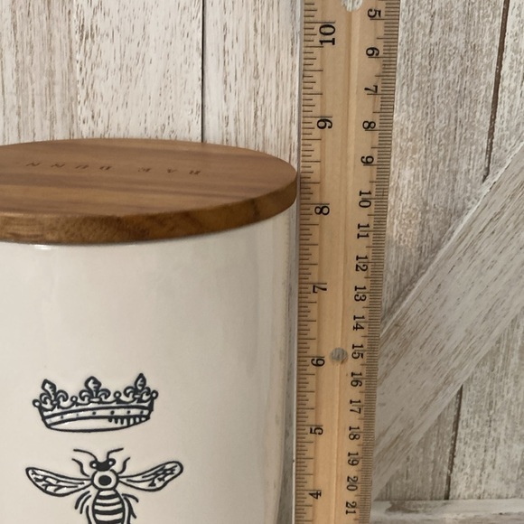 Rae Dunn Queen Bee Happy Crown Canister with Wooden Lid - Picture 7 of 8